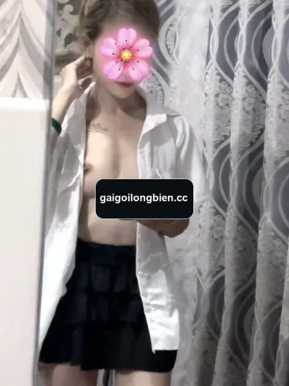 Ái phương – Gái gọi Nguyễn Văn Cừ, Long Biên